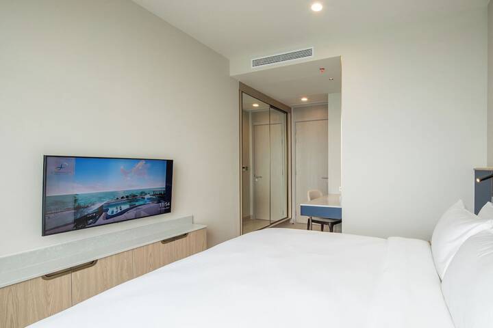 Room 33 of 129