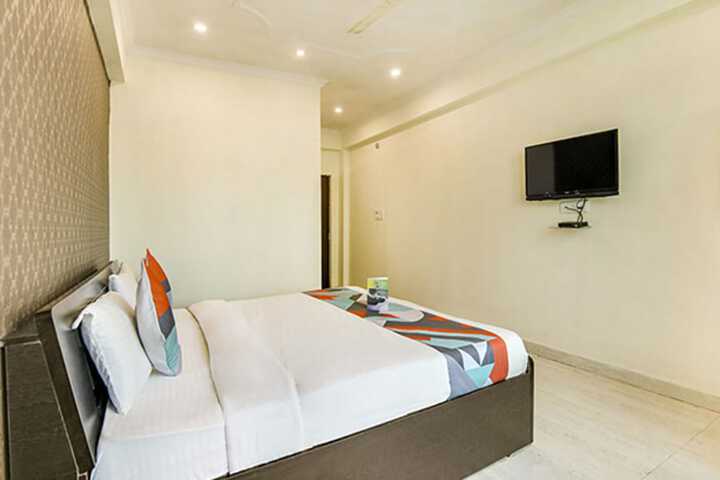 Room 15 of 29