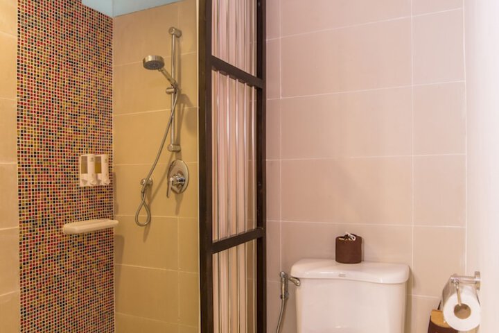 Room 42 of 83