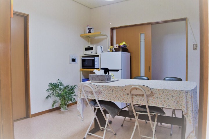 Room 11 of 14