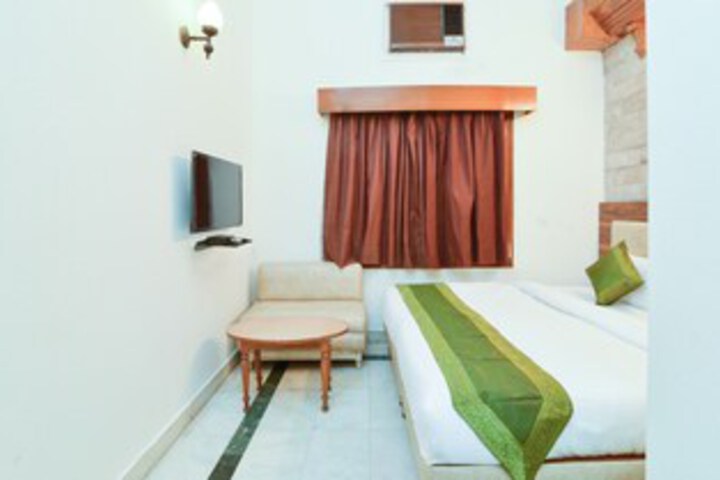 Room 29 of 29