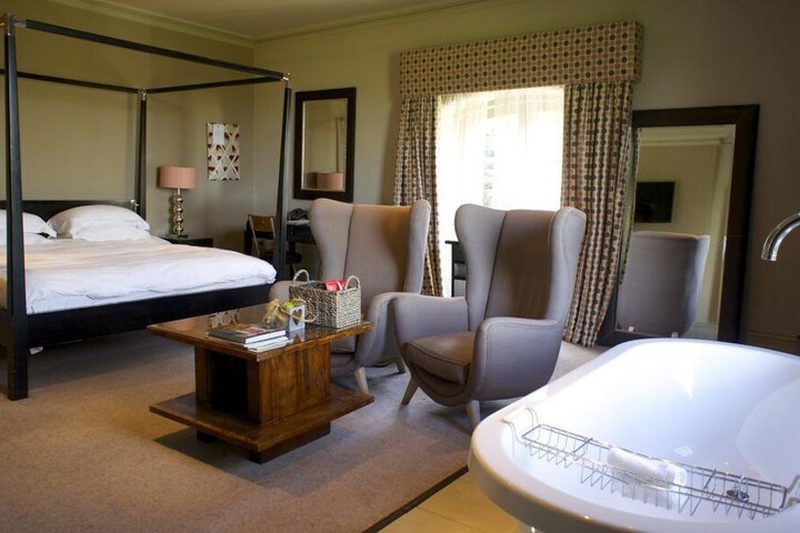 Room 6 of 36