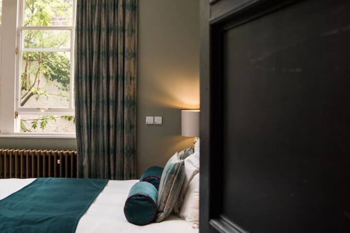 Room 58 of 196