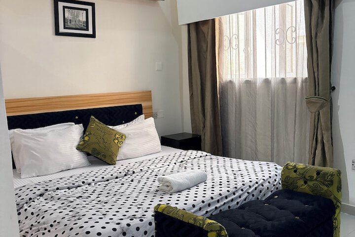 Room 46 of 288