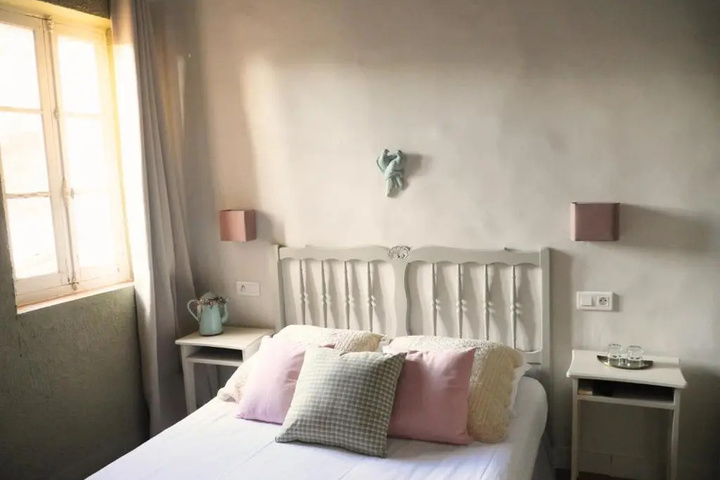 Room 2 of 13