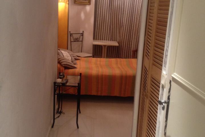 Room 12 of 70