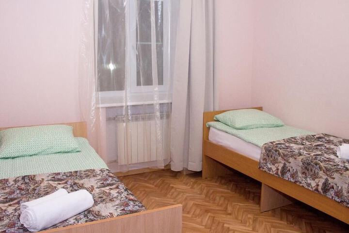 Room 4 of 44