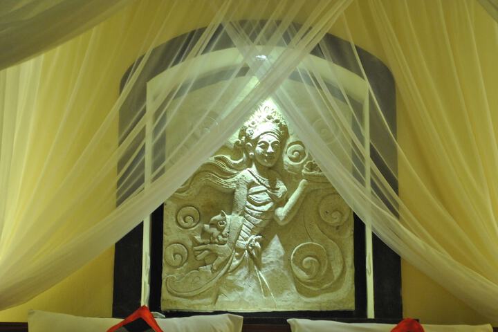 Hotel Interior 64 of 81