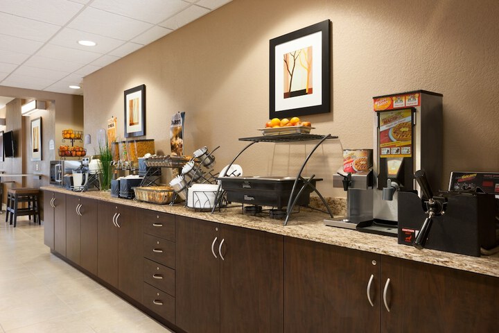 Breakfast/Coffee Service 27 of 34