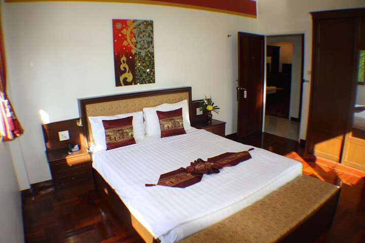Room 9 of 159