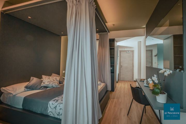 Room 17 of 61