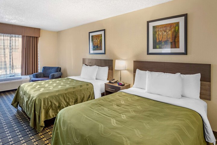 Standard Room, King or Two Doubles (2 of 9)