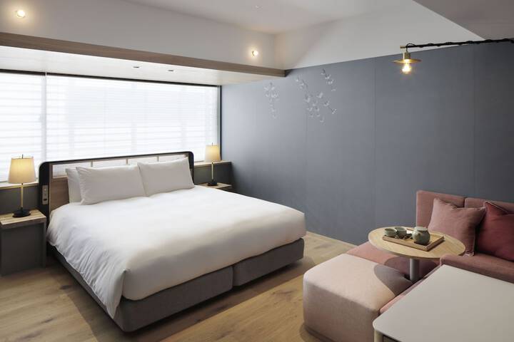 Room 27 of 135