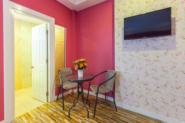 Room 42 of 60