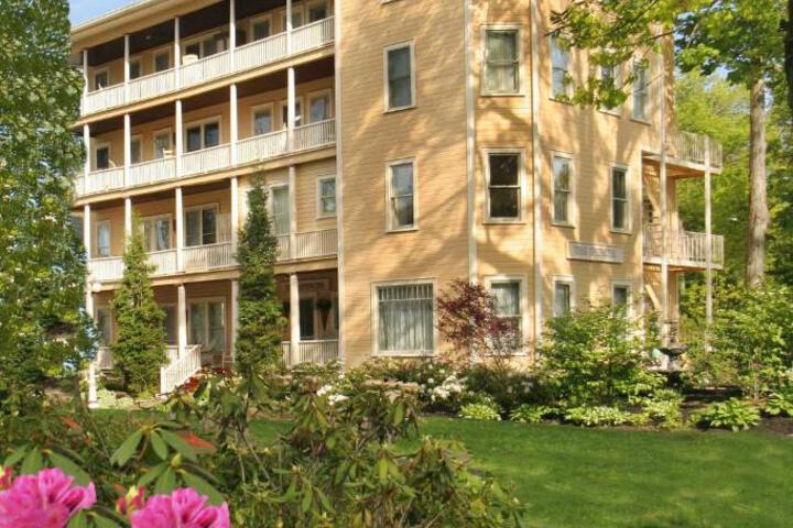 Exterior of Spencer Hotel & Spa Chautauqua