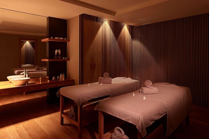 Spa 306 of 551