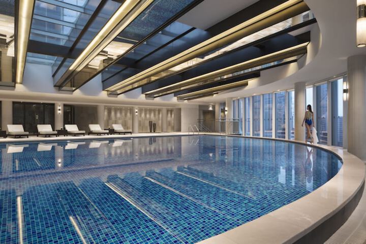 Hotel Pool