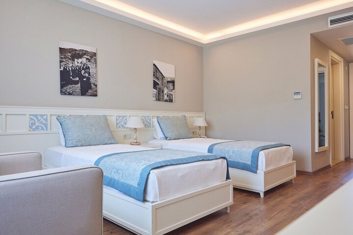 Room 14 of 23