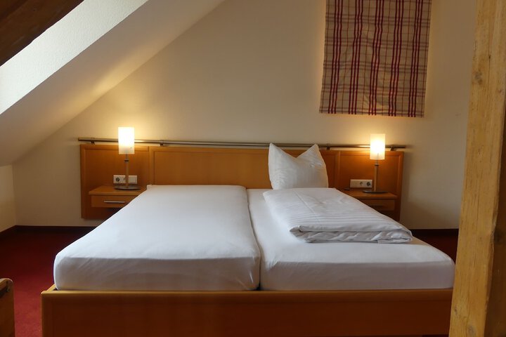 Room 16 of 55