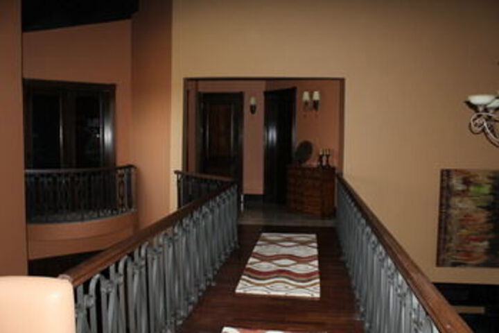 Room 85 of 181