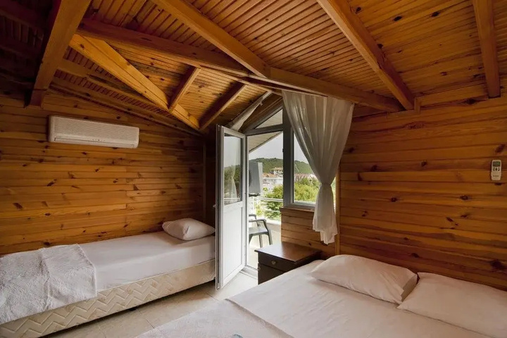Room 3 of 14