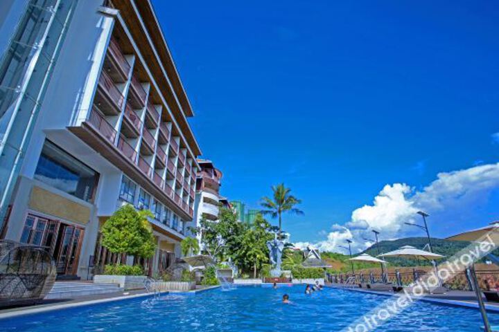Hotel 19 of 36