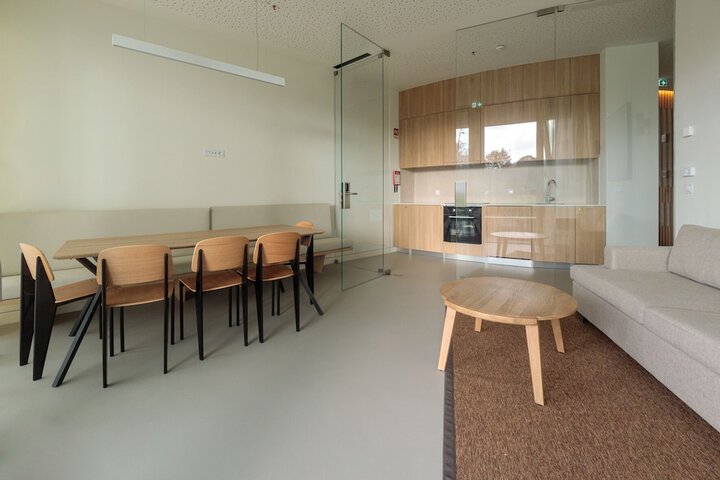Room 35 of 115