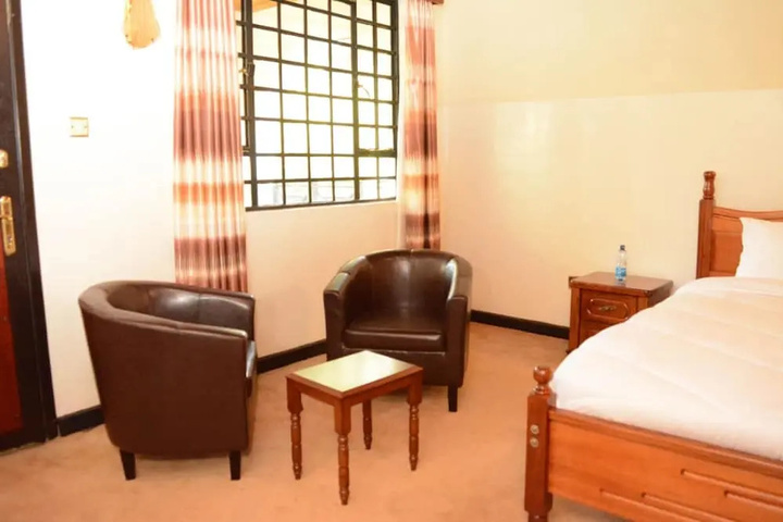 Room 2 of 16