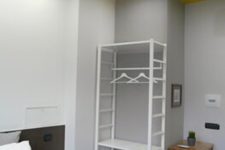 Room 34 of 126