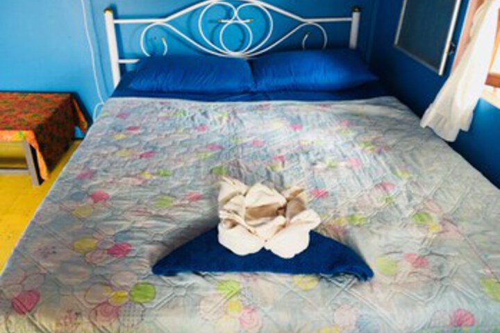Room 10 of 48