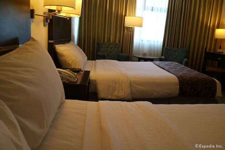 Room 8 of 79