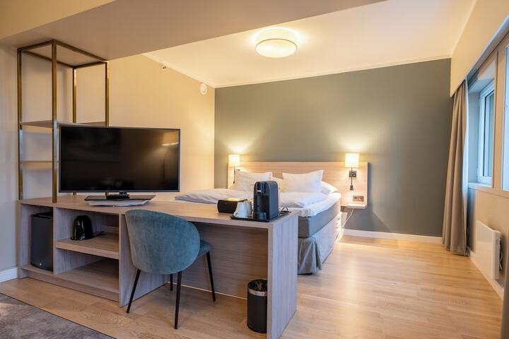 Room 40 of 93