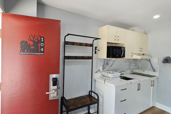 Room 12 of 69