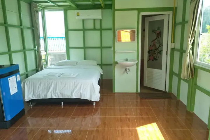Baan Khaowpod Farmstay