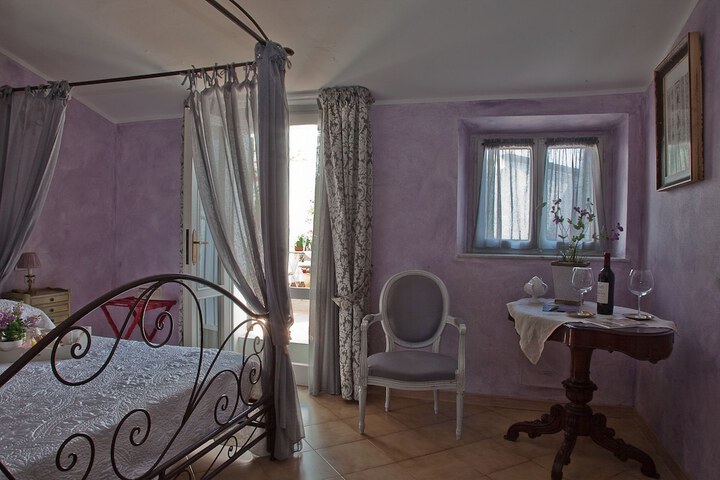 Room 22 of 30