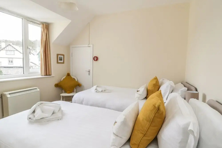Eves Attic Windermere