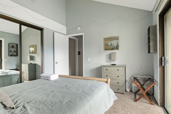 Room 5 of 19