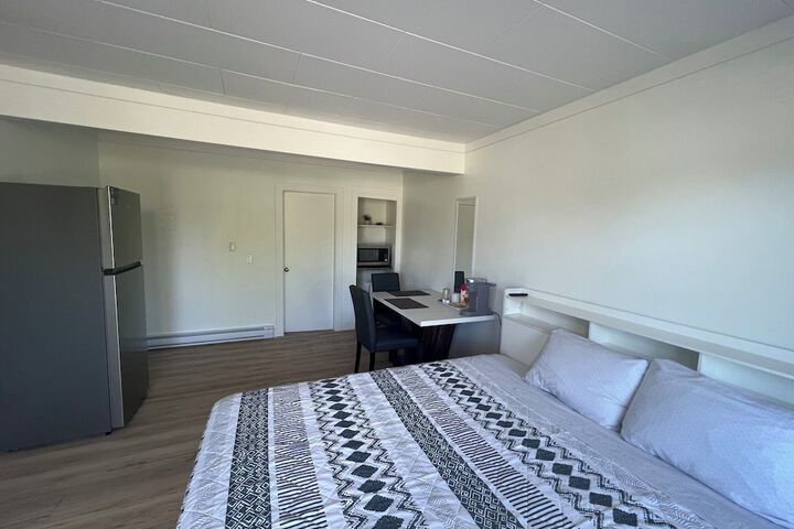 Room 43 of 70