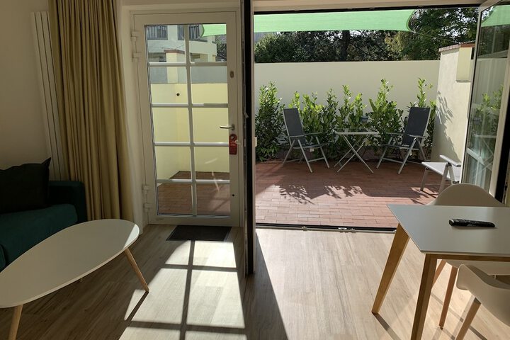 Room 35 of 147