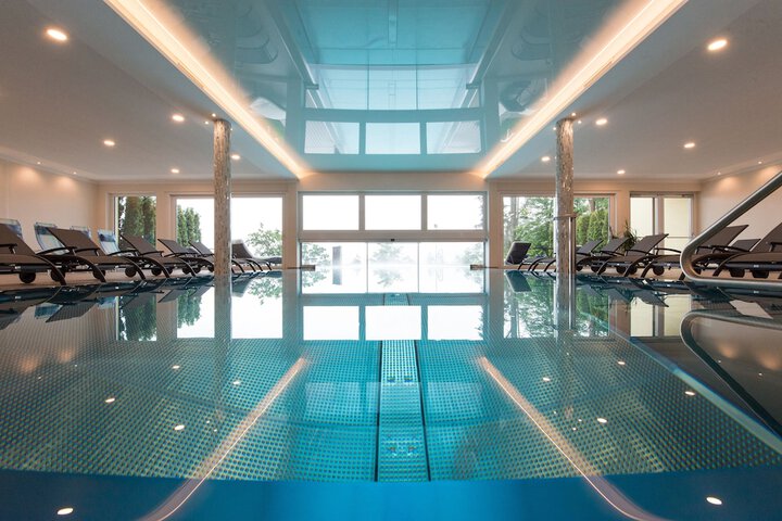 Pools & Facilities