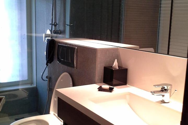 Room 30 of 55