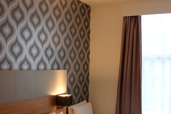 Room 3 of 45