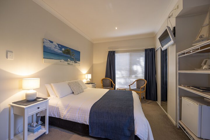 Room 5 of 20