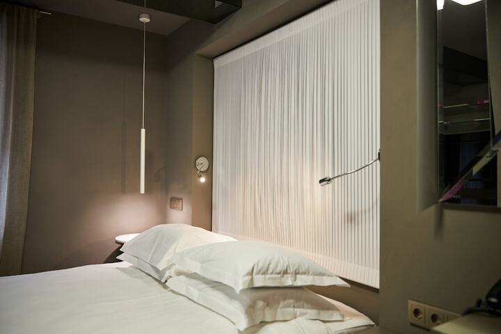 Room 19 of 114