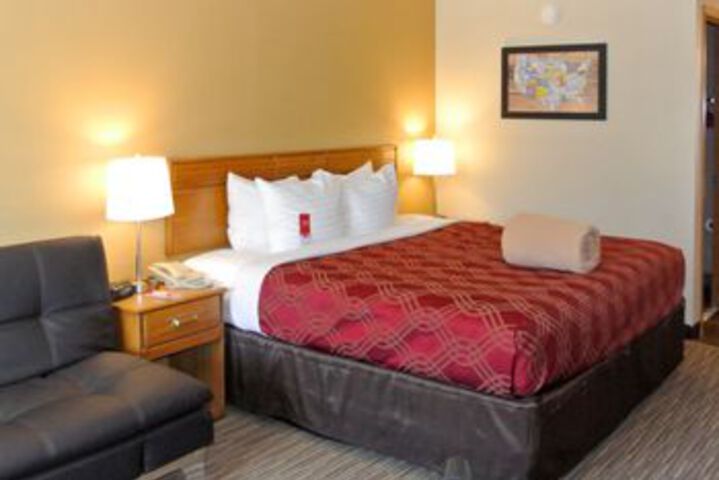 Room 28 of 68