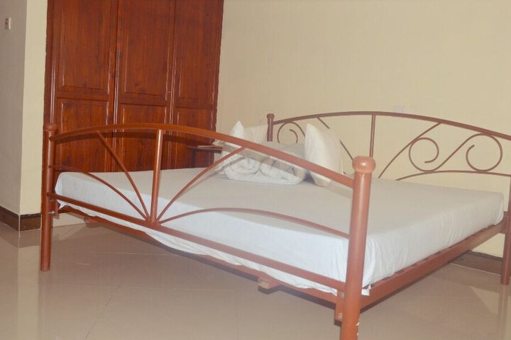 Room 8 of 45