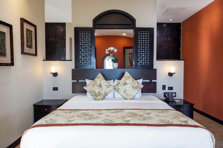 Room 3 of 92