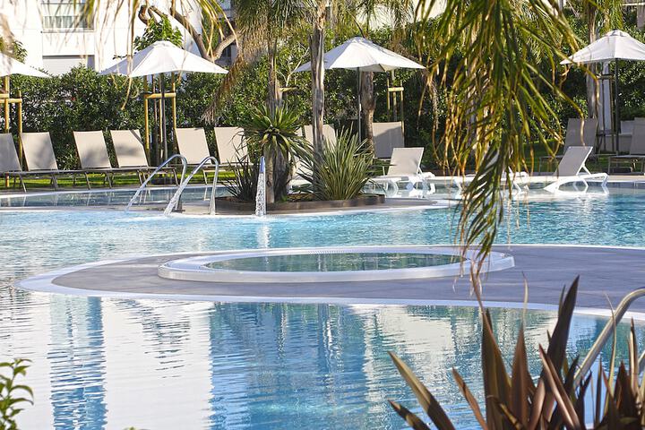 Pools & Facilities
