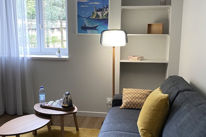 Room 13 of 72