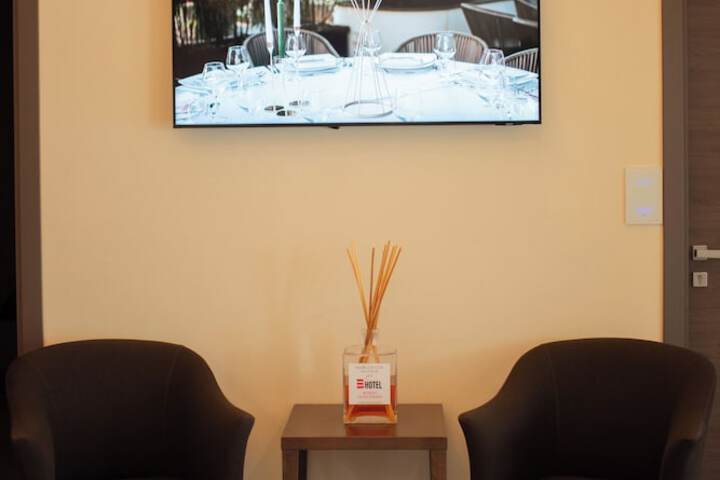 Hotel Interior 13 of 155